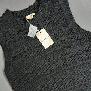 NWT Hem & Thread black knit vest size M